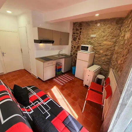 Agathois-2 Apartman *